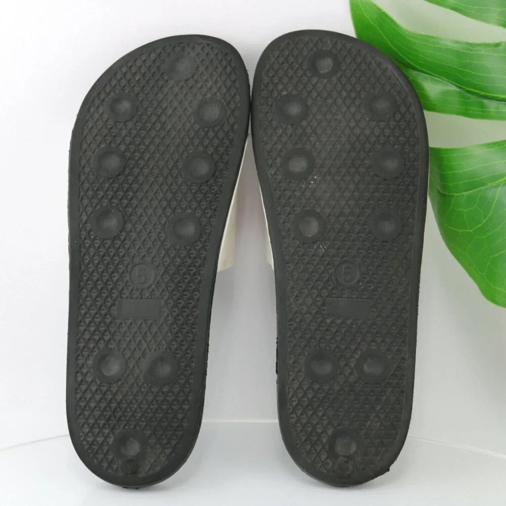 Disney Girls Mickey Mouse Sandal Size 5 Slide Black Pink Rubber Beach Waterpark